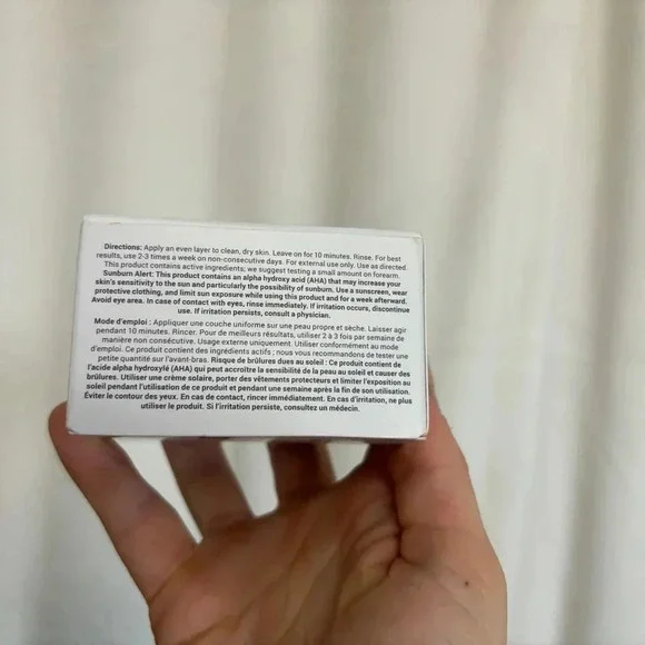 NWT Fenty Skin Cherry Bub BLAH 2 Bright AHA Face Mask - FULL SZ - 2.5 Oz - Picture 6 of 11